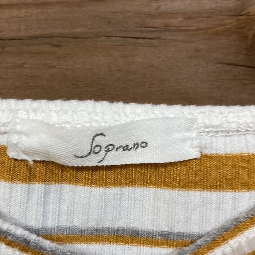 Soprano Ribbed Top - Picture 6 of 6